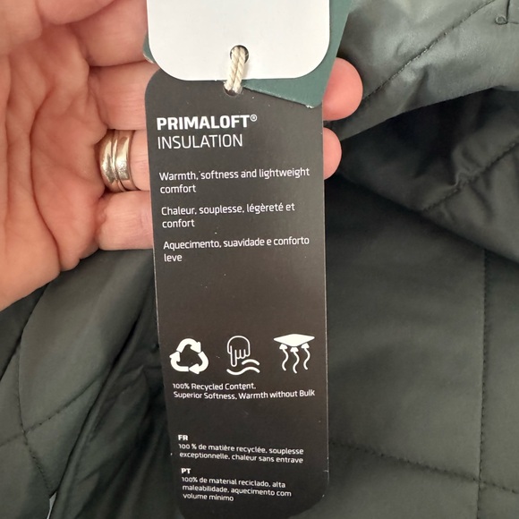 tentree Gray and Green Puffer Jacket with Diamond Quilting and Oversized Fit - Picture 13 of 14